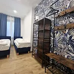 Apart Hostel Helvetia B&B