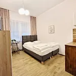Apart Hostel Helvetia B&B